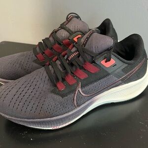 Nike Air Zoom Pegasus 38 Running Shoes Purple Women’s sz 7.5